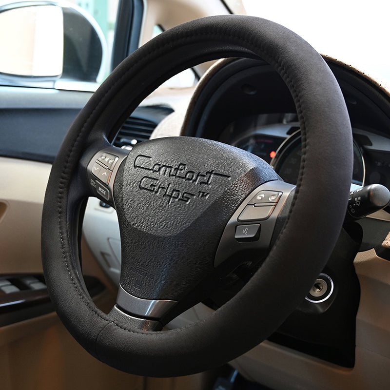Ultra Plush Black steering wheel cover right side